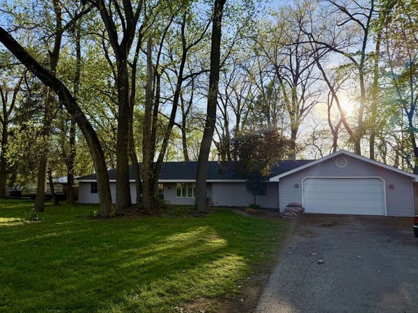 1555 N Rollin Lane, Coal City, IL 60416