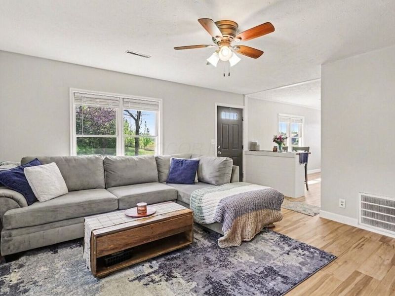 227 W Jersey Street, Johnstown, OH 43031 Photo 8