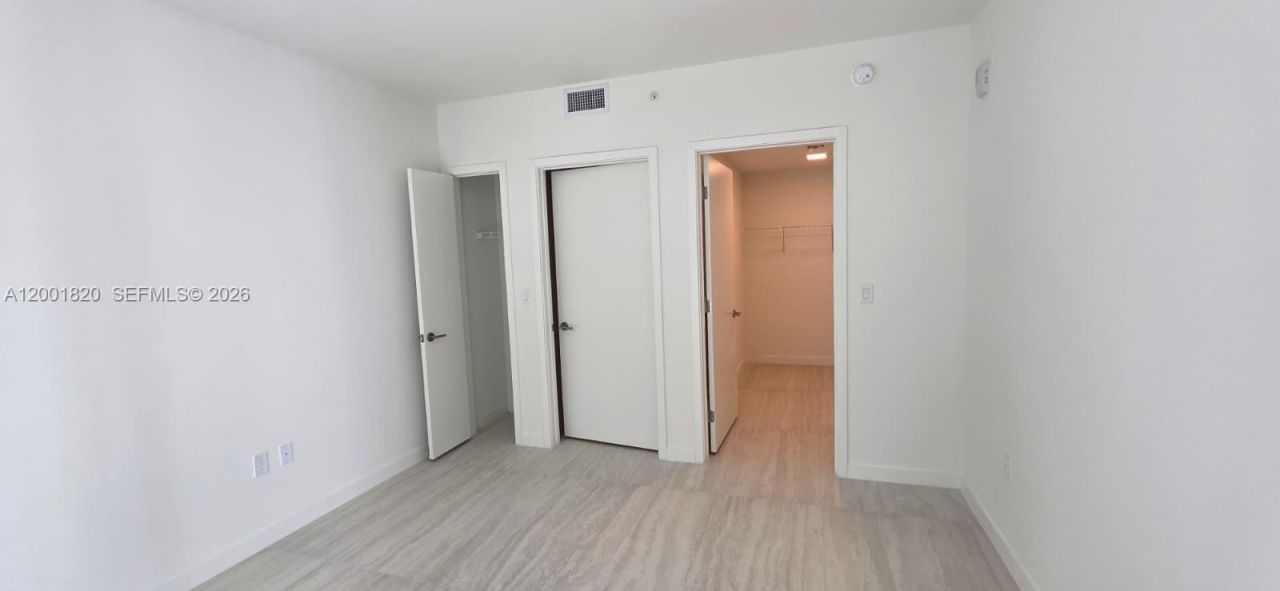 77 SE 5th Street, Unit 2108, Miami, FL 33131 Photo