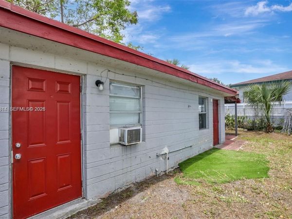 2701 NW 18th Ter , Unit B, Oakland Park, FL 33311