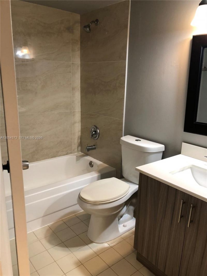 8761 Wiles Rd, Unit 306, Coral Springs, FL 33067 Photo