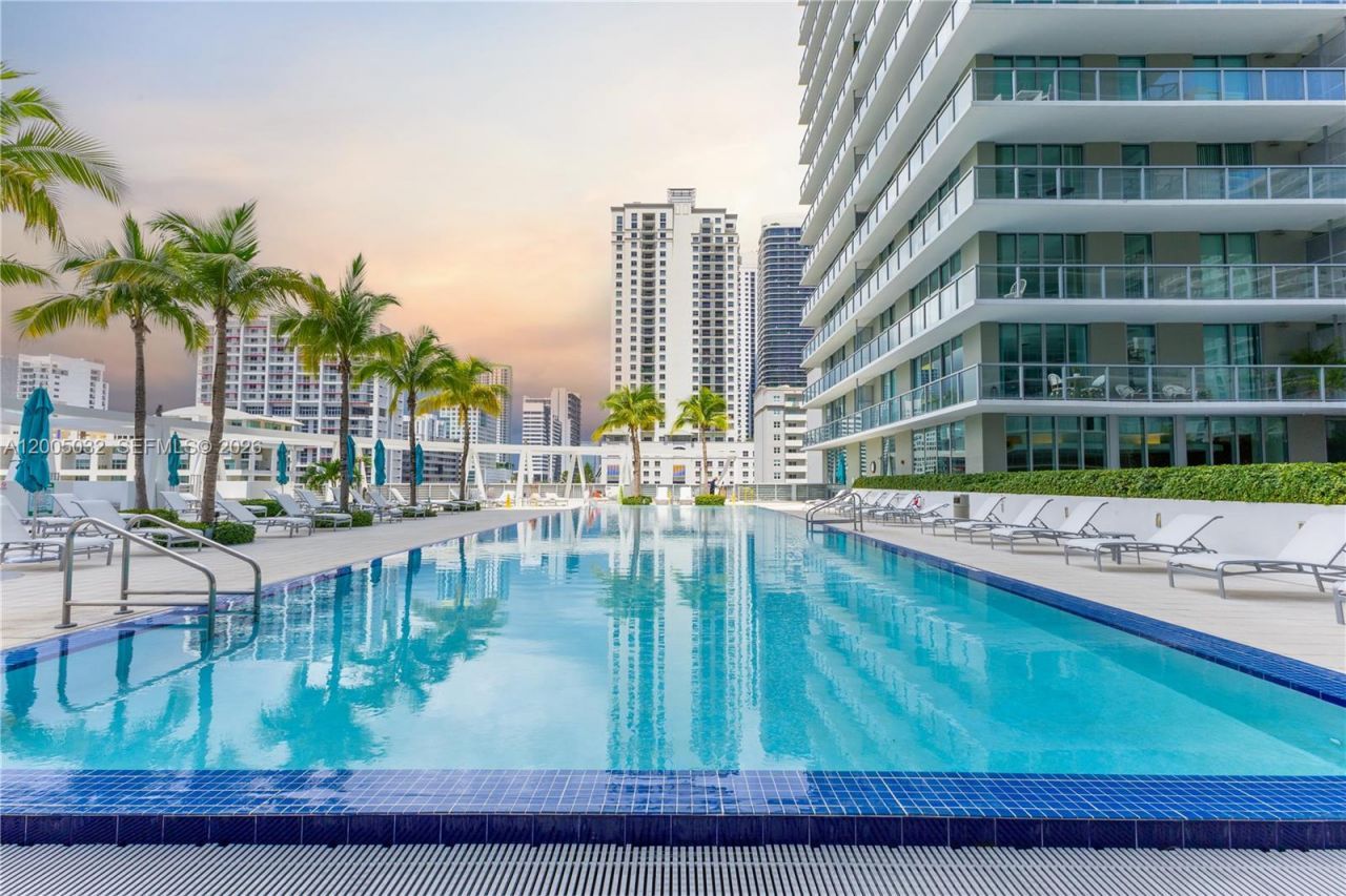 1111 SW 1st Ave, Unit LPH3820-, Miami, FL 33130 Photo