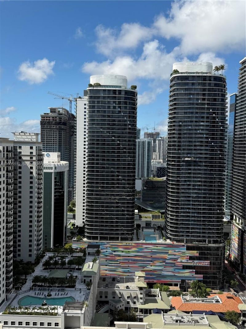 1111 SW 1st Ave, Unit LPH3820-, Miami, FL 33130 Photo