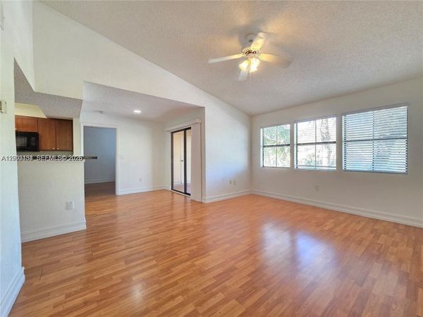 15650 SW 105th Ln, Unit 502, Miami, FL 33196