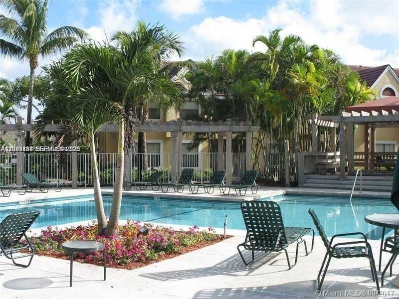15650 SW 105th Ln, Unit 502, Miami, FL 33196 Photo