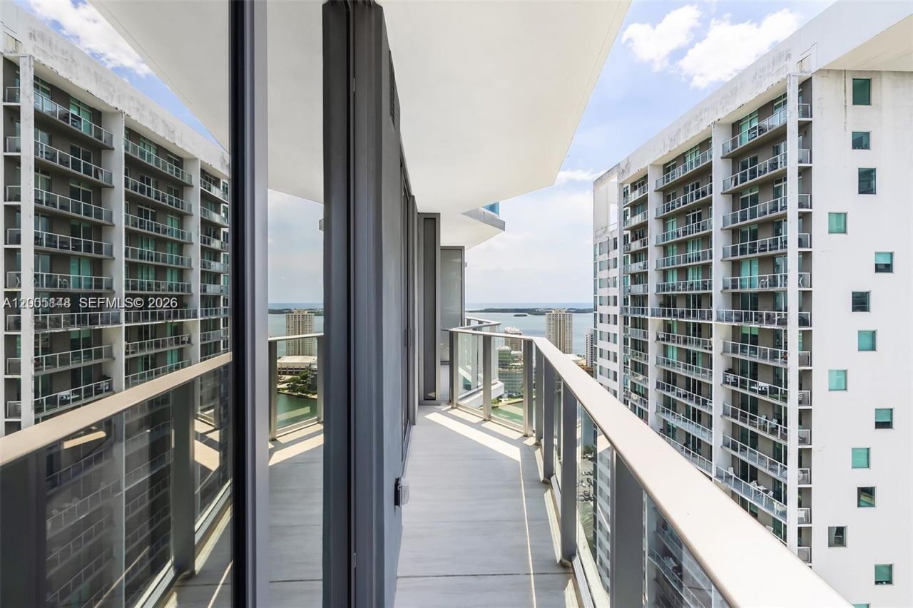 77 SE 5th Street , Unit 1815, Miami, FL 33131 Photo