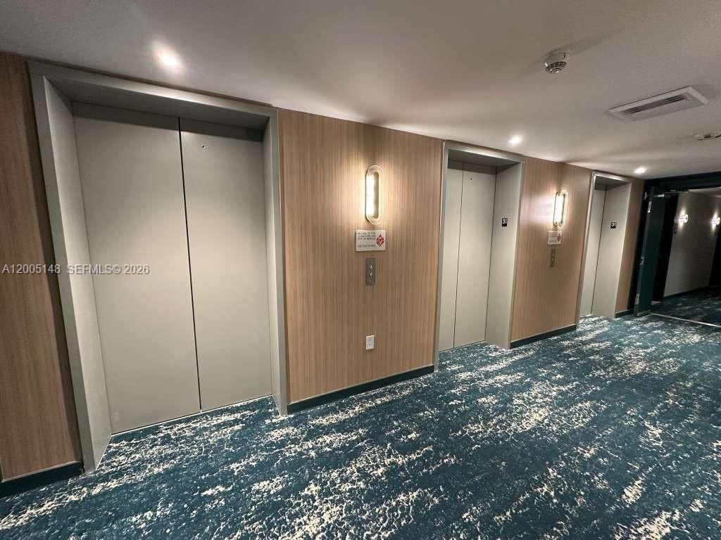 77 SE 5th Street , Unit 1815, Miami, FL 33131 Photo