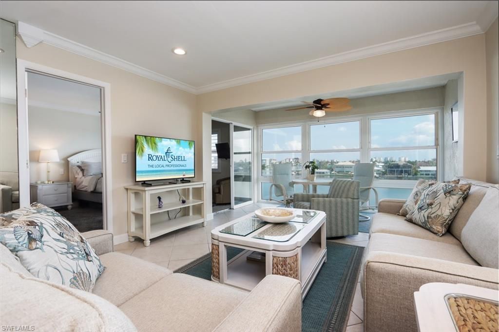 271 Southbay Dr, Unit 155, Naples, FL 34108 Photo