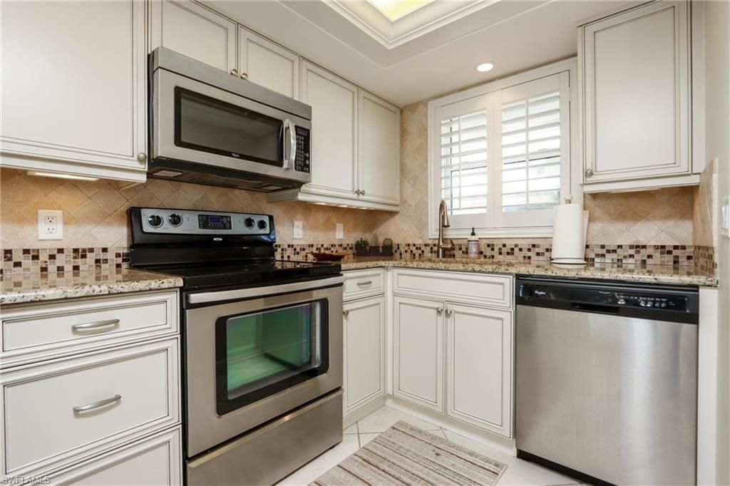 271 Southbay Dr, Unit 155, Naples, FL 34108 Photo