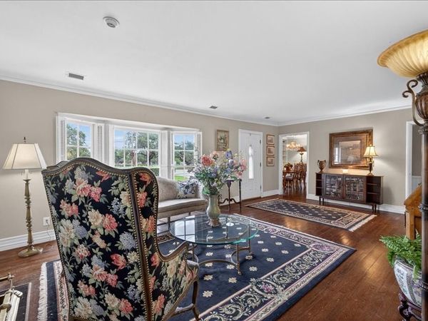 3505 White Settlement Road, Fort Worth, TX 76107