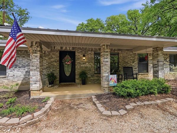 4476 County Road 107 , Gainesville, TX 76240