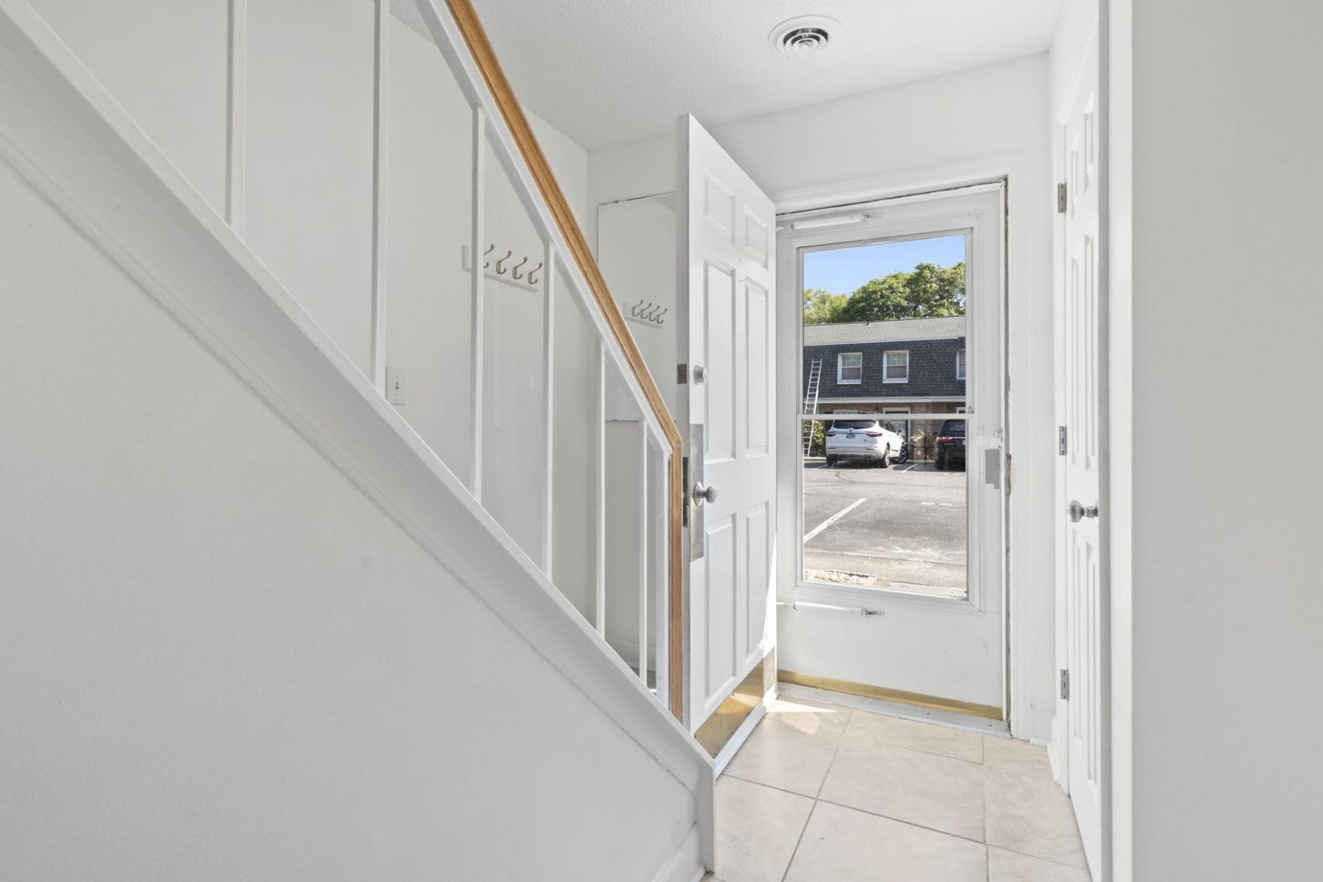 4505 N Kings Hwy. Photo 19