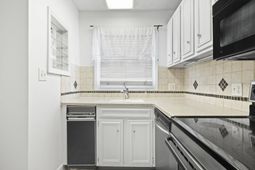 4505 N Kings Hwy. photo 4