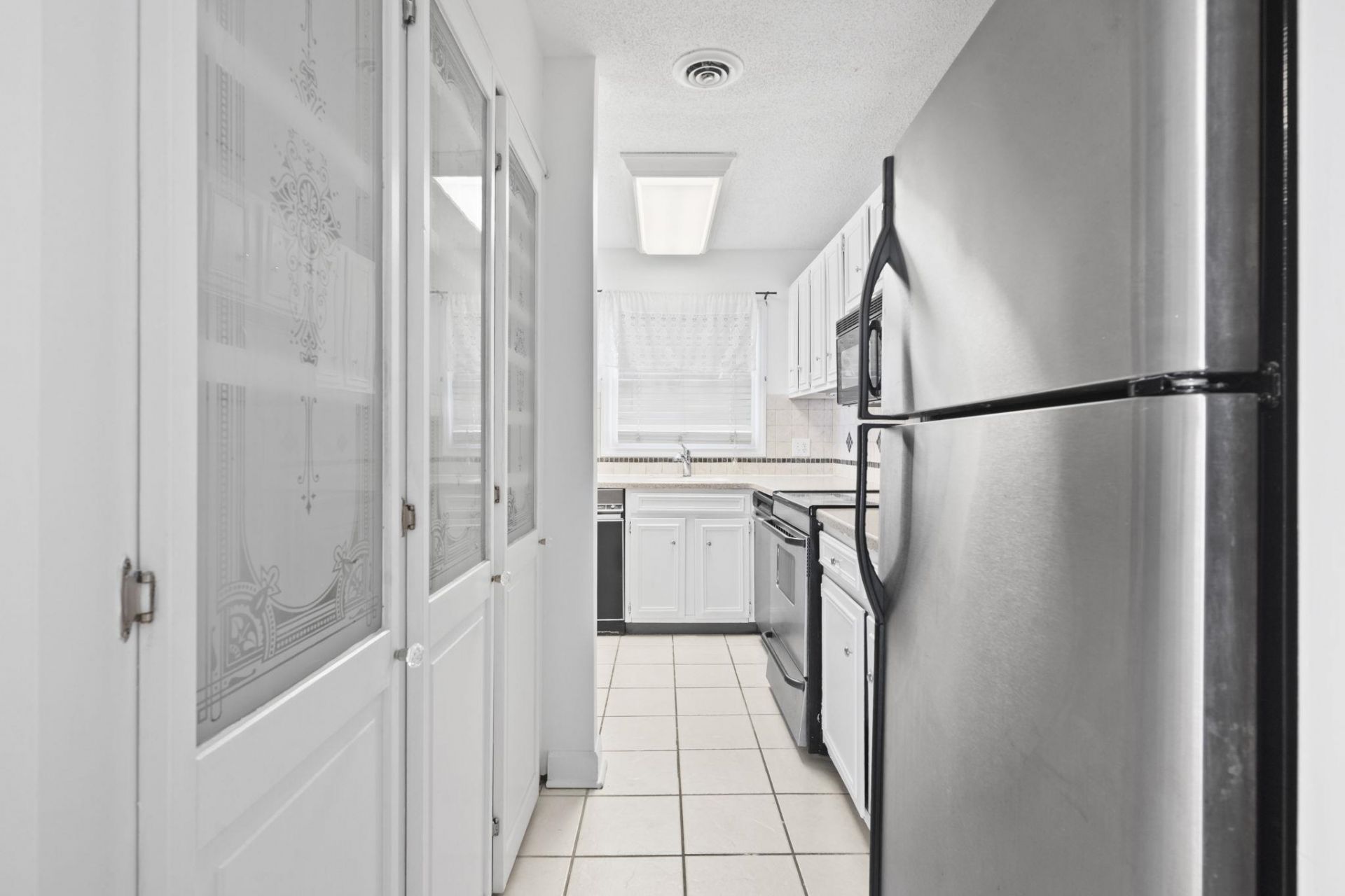 4505 N Kings Hwy. Photo 6