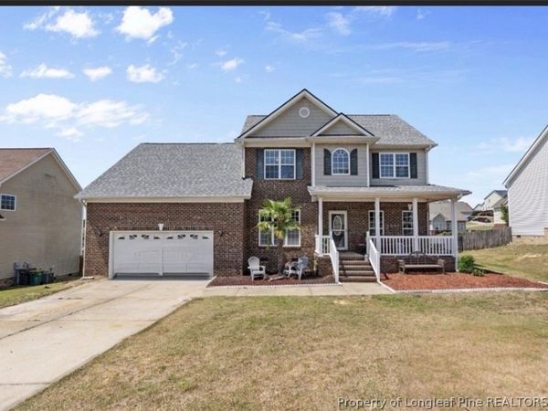 3932 Hunting Path Drive , Hope Mills, NC 28348