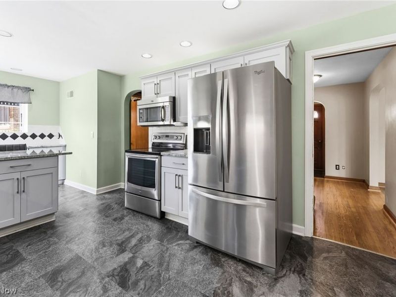 400 31st Street NW, Canton, OH 44709 Photo 16