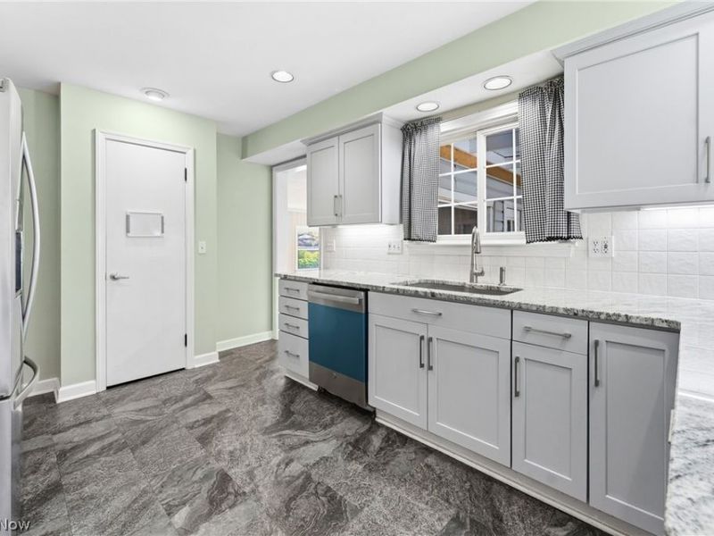 400 31st Street NW, Canton, OH 44709 Photo 17