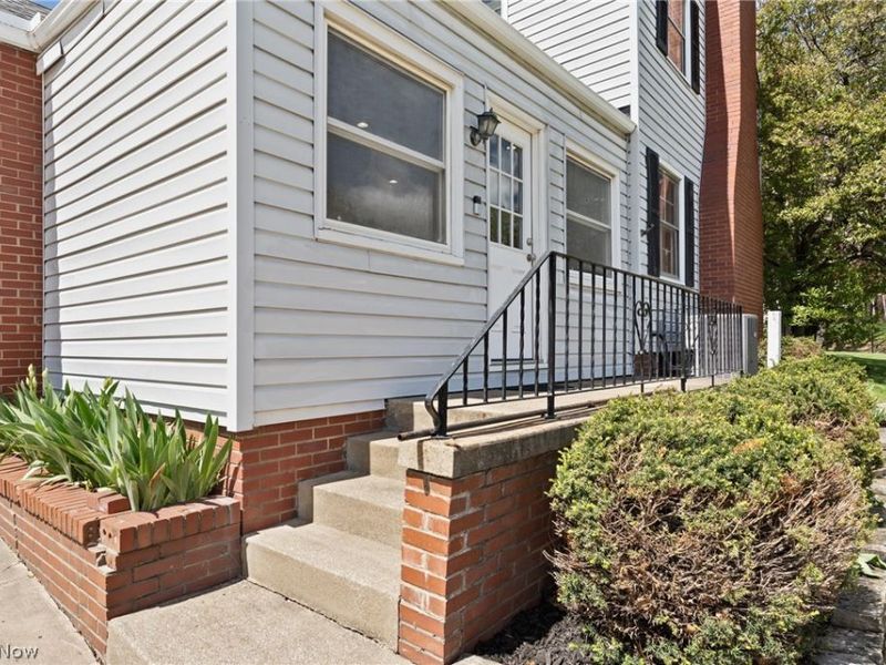 400 31st Street NW, Canton, OH 44709 Photo 2