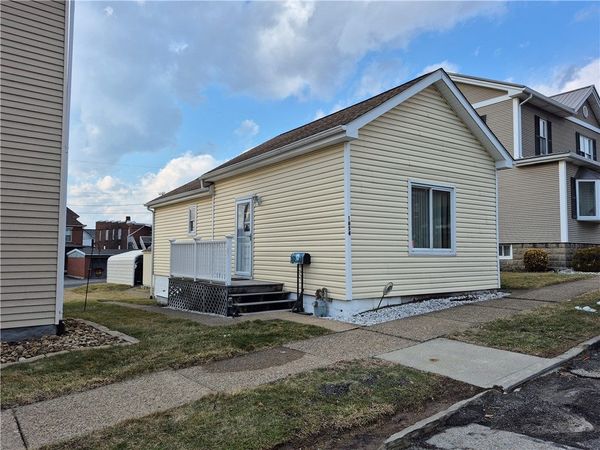 1654 Poplar St, Greensburg, PA 15601