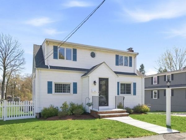 112 Pleasant Street, Walpole, MA 02032