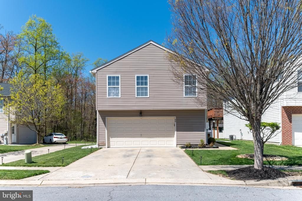 60 SIX POINT COURT , BALTIMORE, MD 21244