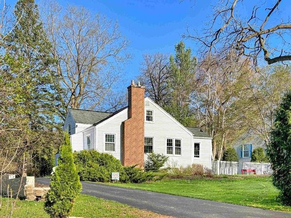 6105 Rivercrest Drive, McFarland, WI 53558