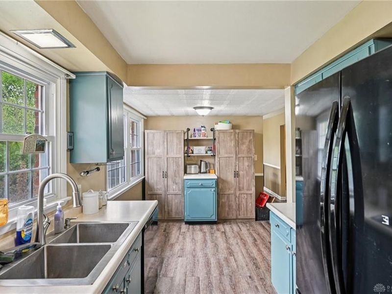 1576 Burchwood Drive, Fairborn, OH 45324 Photo 6