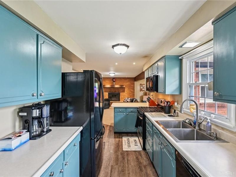 1576 Burchwood Drive, Fairborn, OH 45324 Photo 8