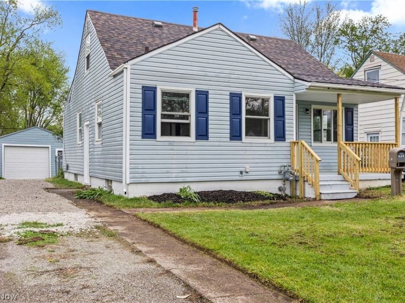 624 Eastern Heights Boulevard, Elyria, OH 44035 Photo 2