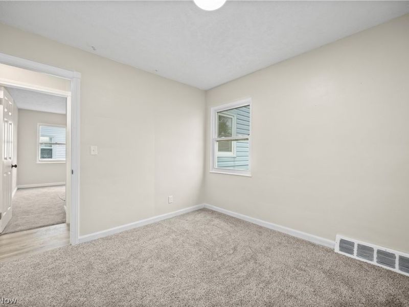 624 Eastern Heights Boulevard, Elyria, OH 44035 Photo 23