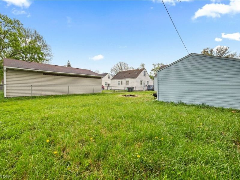 624 Eastern Heights Boulevard, Elyria, OH 44035 Photo 35