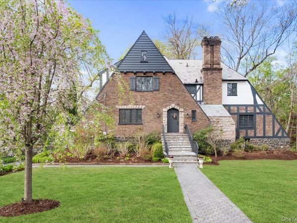 24 Highwood Avenue, Larchmont, NY 10538