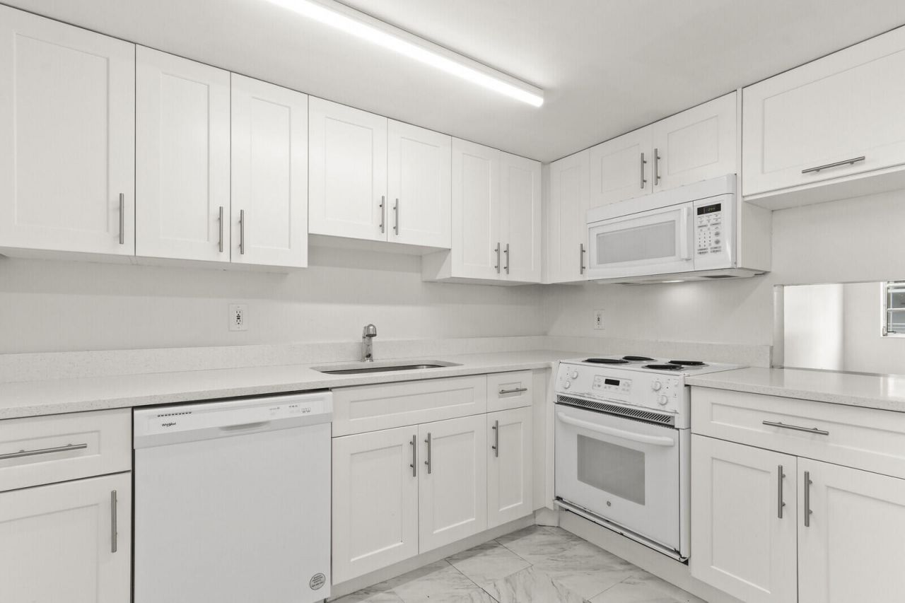 4500 N Flagler Drive, Unit B16, West Palm Beach, FL 33407 Photo