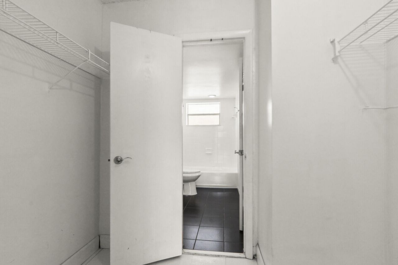 4500 N Flagler Drive, Unit B16, West Palm Beach, FL 33407 Photo