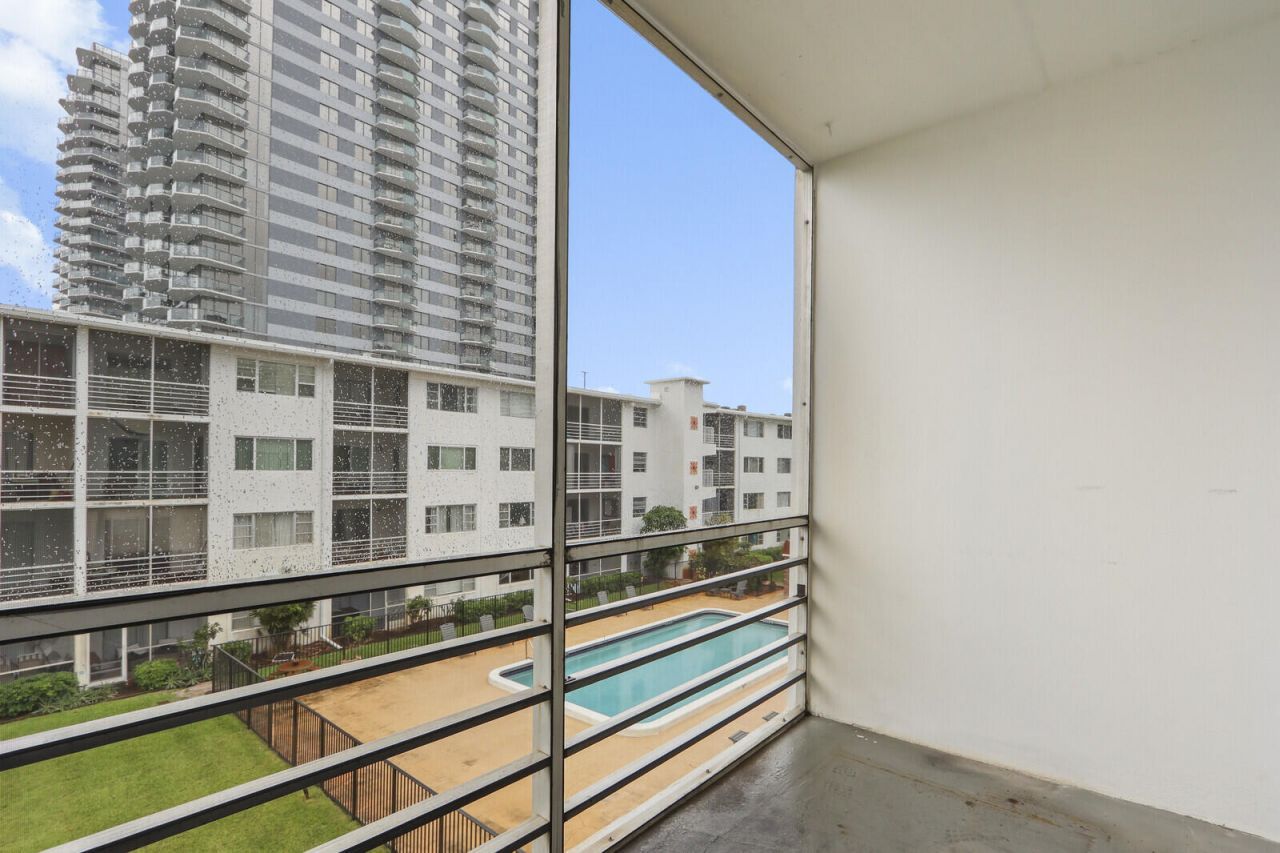 4500 N Flagler Drive, Unit B16, West Palm Beach, FL 33407 Photo