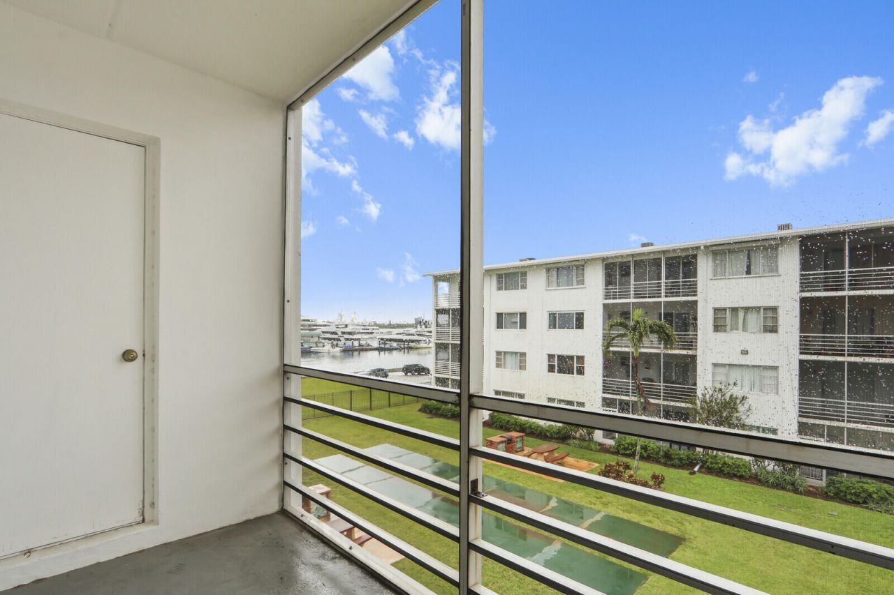 4500 N Flagler Drive, Unit B16, West Palm Beach, FL 33407 Photo