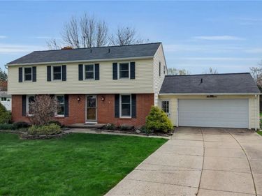 17 Fox Chapel Court, Buffalo, NY 14221