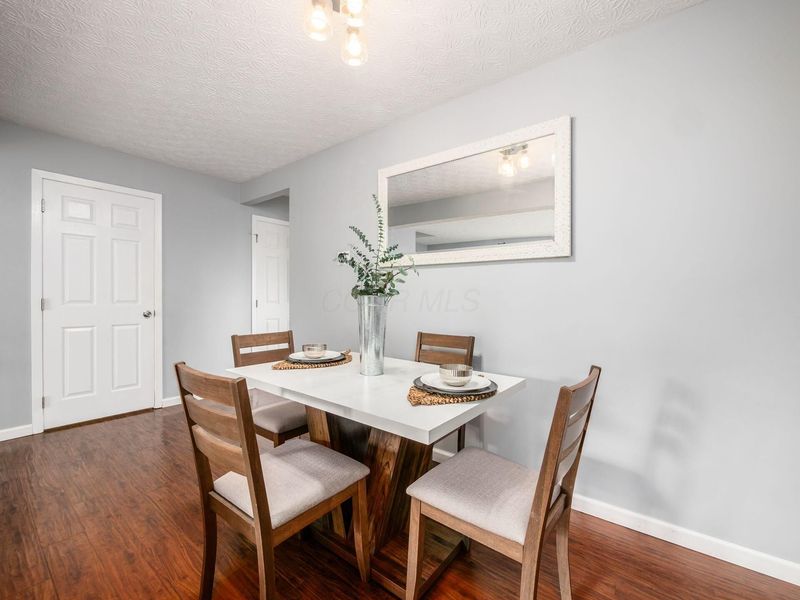 8366 Cliffthorne Way, Columbus, OH 43235 Photo 12