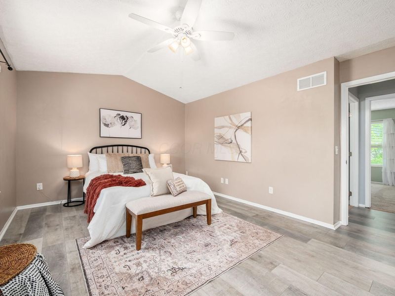 8366 Cliffthorne Way, Columbus, OH 43235 Photo 17