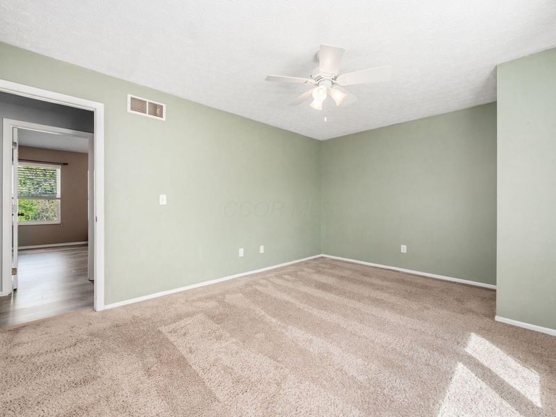 8366 Cliffthorne Way, Columbus, OH 43235 Photo 21