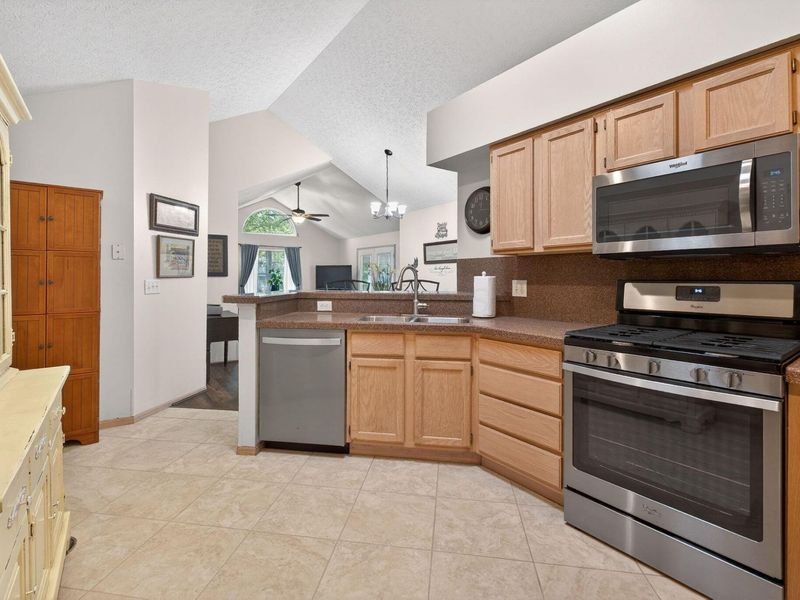 3682 E Links Circle, Hilliard, OH 43026 Photo 9