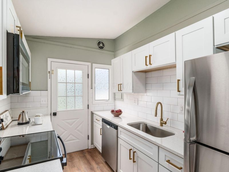 323 Cedarcrest Avenue, Newark, OH 43055 Photo 10