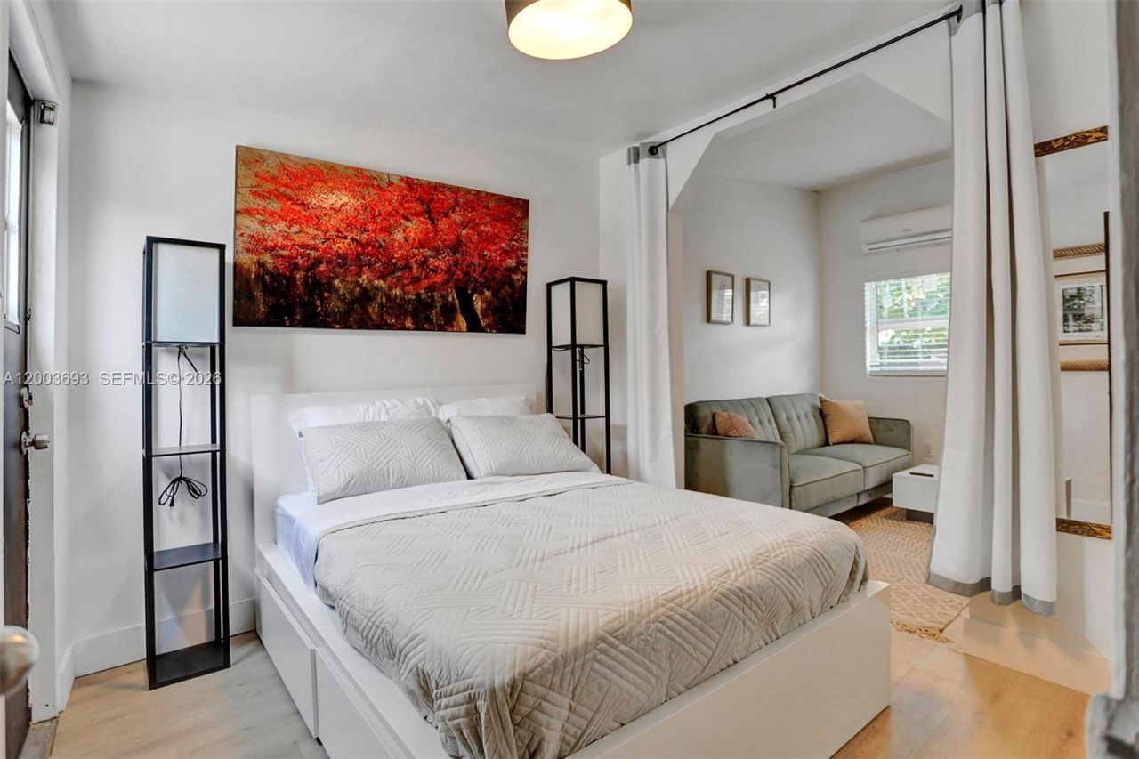 2204 Mckinley St , Hollywood, FL 33020 Photo