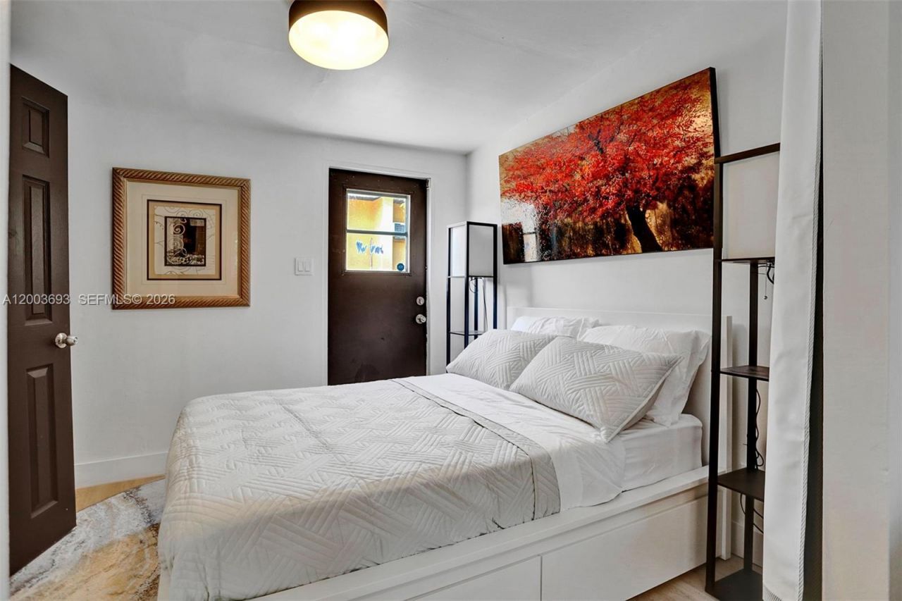 2204 Mckinley St , Hollywood, FL 33020 Photo