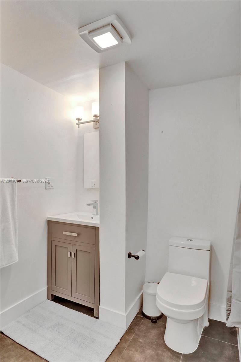 2204 Mckinley St , Hollywood, FL 33020 Photo