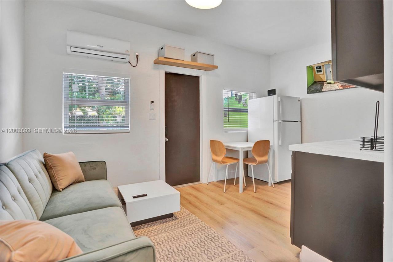 2204 Mckinley St , Hollywood, FL 33020 Photo