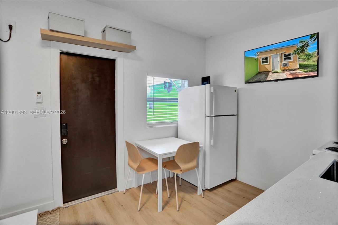 2204 Mckinley St , Hollywood, FL 33020 Photo