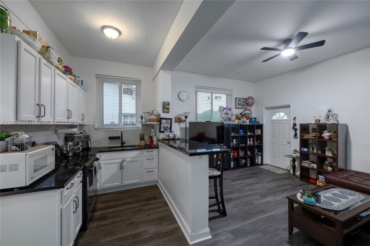 2204 Mckinley St , Hollywood, FL 33020 Photo