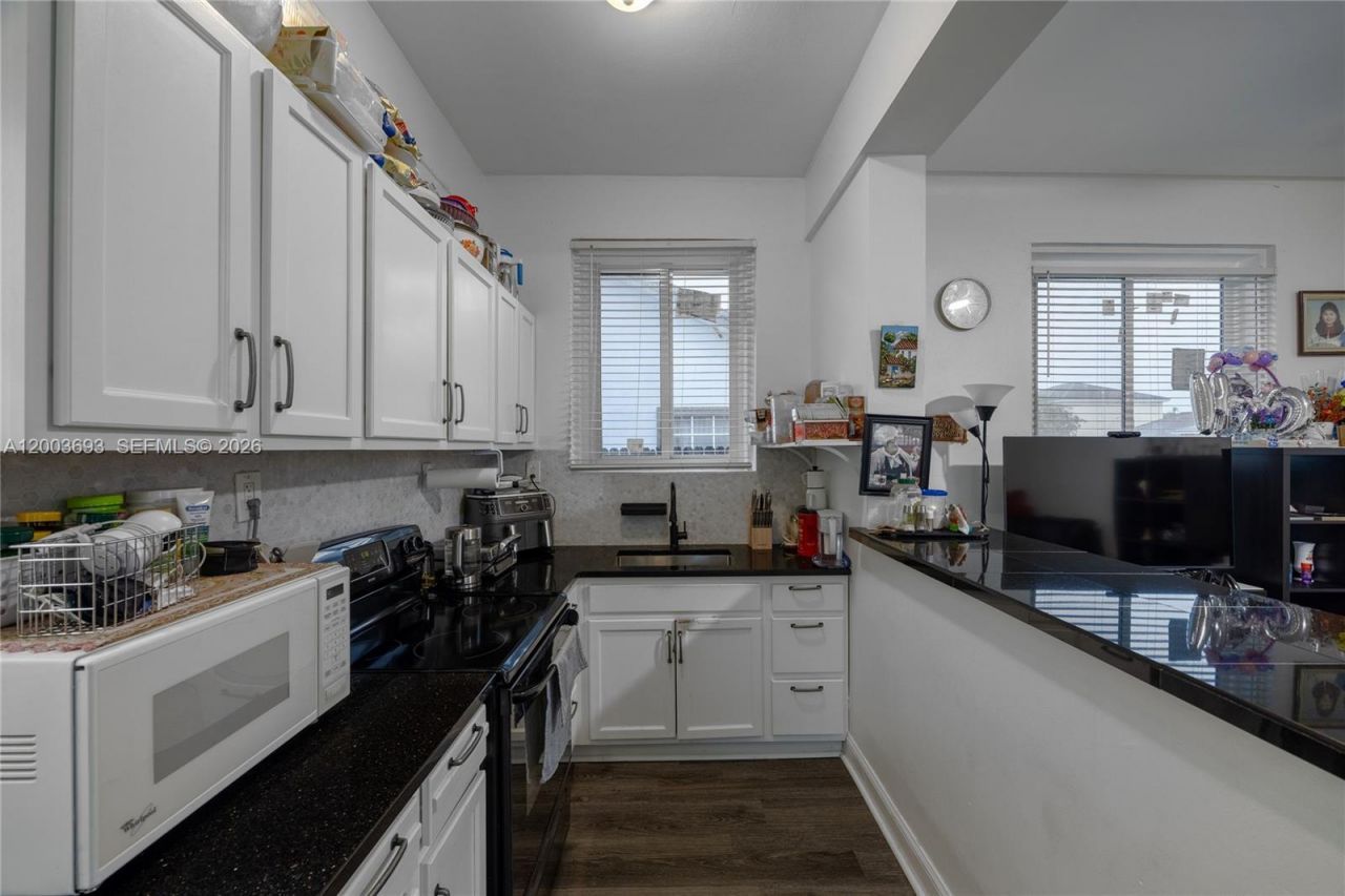 2204 Mckinley St , Hollywood, FL 33020 Photo