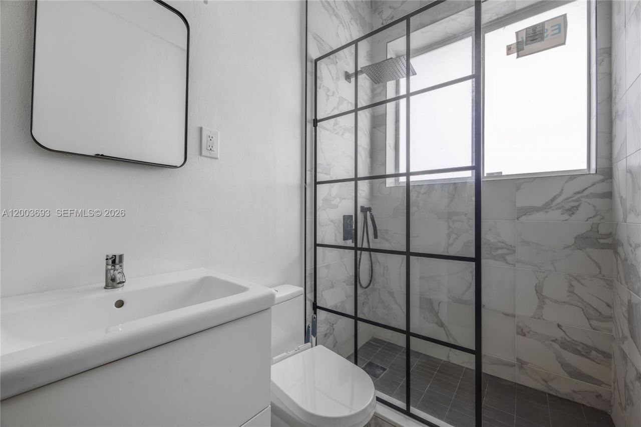 2204 Mckinley St , Hollywood, FL 33020 Photo